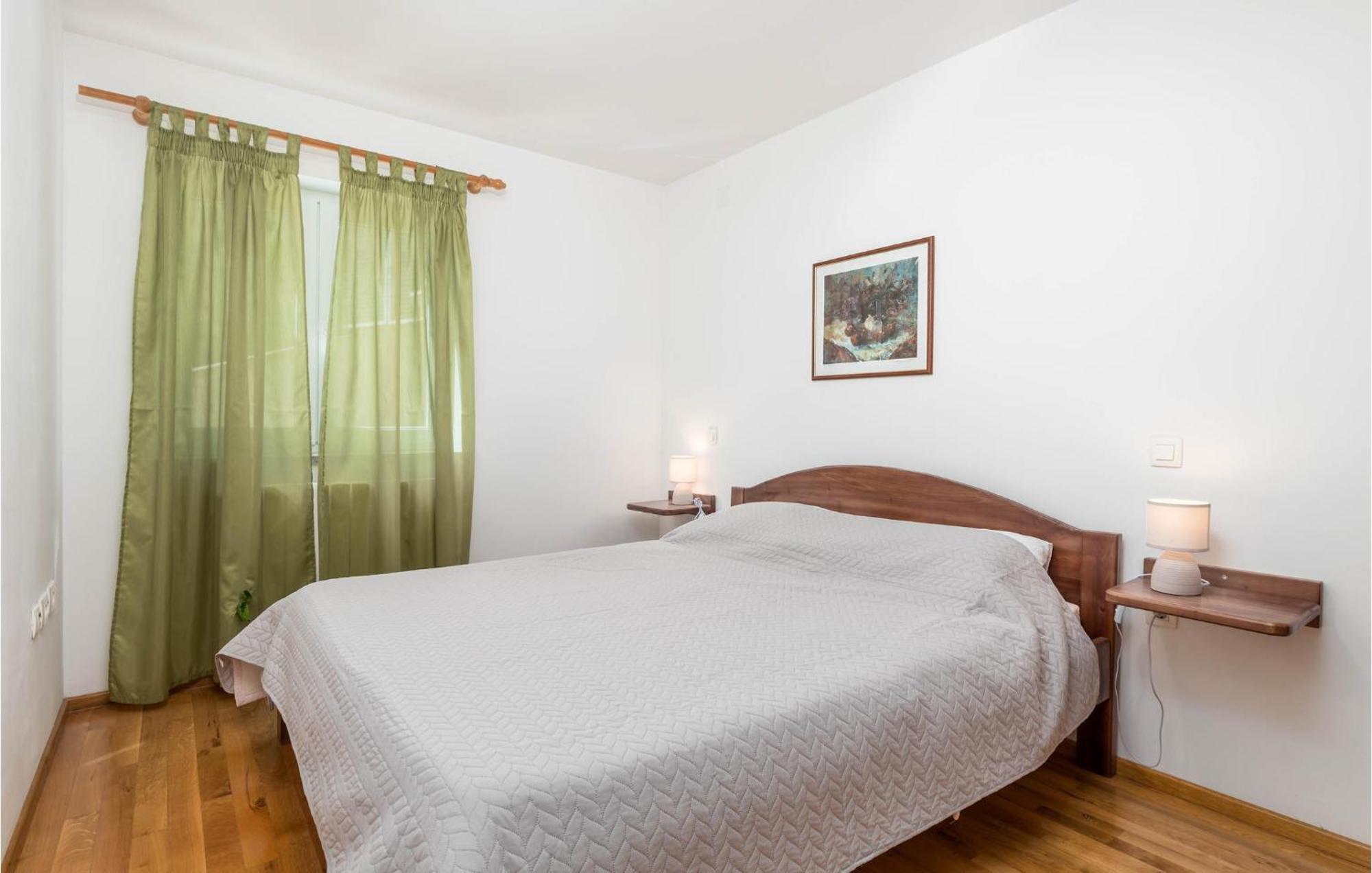 1 Bedroom Cozy Apartment In Ičići Zewnętrze zdjęcie